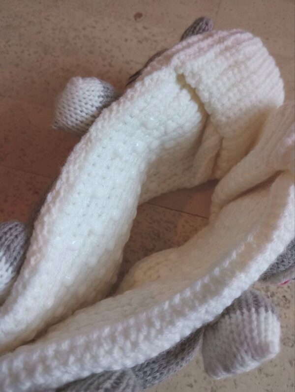 NEU mit Etikett - weiße Kinder Socken mit 3D Motiv Katze Gr. 35-38 (mit Anti-Rutsch-Noppen)