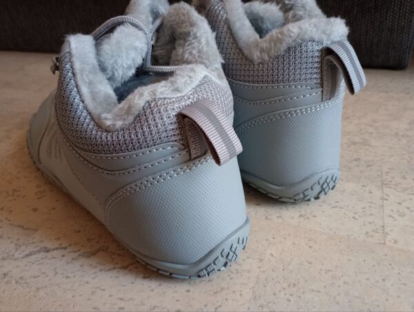NEU - Warme graue wasserabweisende Winter-Barfußschuhe Gr. 37