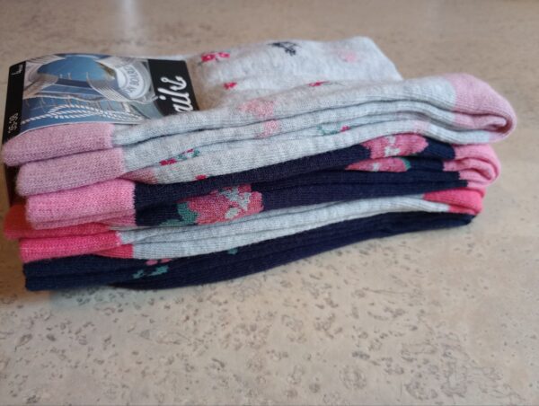 NEU mit Etikett - 4 Paar Socken in 4 Farben (73% Baumwolle) Gr. 35-38