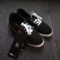 NEU mit Etikett - Stoffschuhe, Sneaker schwarz FB Sister Größe 39