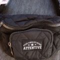 NEU - schwarze Bauchtasche verstellbar von page one young