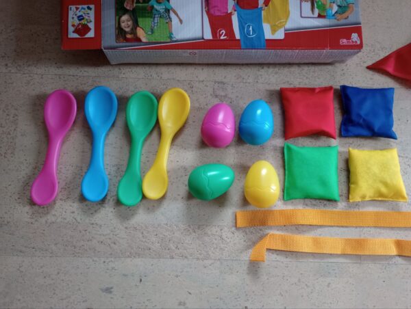 SEHR GUT - Kinderspiele Outdoor Eierlaufen Sackhüpfen von Simba SEHR GUT - Kinderspiele Outdoor Eierlaufen Sackhüpfen von Simba