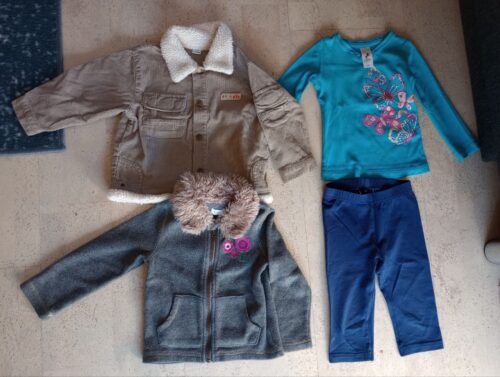 Kleidungspaket Gr. 86-98 Langarmshirt, Jacke, Hose 100% Baumwolle Kleidungspaket Gr. 86-98 Langarmshirt, Jacke, Hose 100% Baumwolle