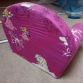 gemütlicher Kindersessel in Rosa mit Einhorn und Fee